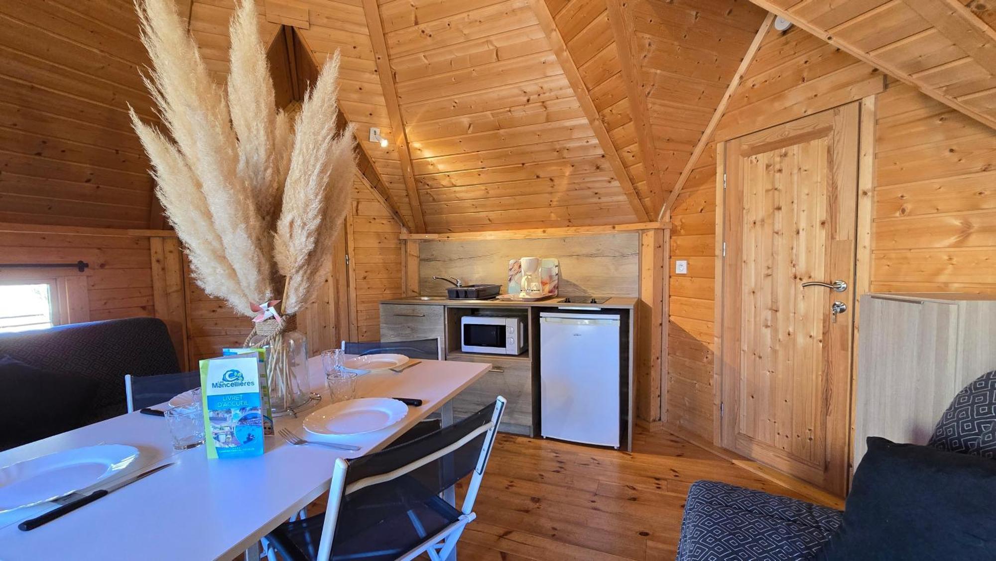 Camping Les Mancellieres Avrille  Ruang foto